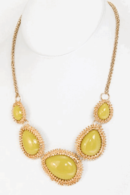 Audrey Acrylic Stone Necklace